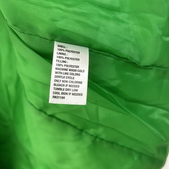 Crown & Ivy Women's Quilted Vest Size M Green Zip Snap Adjustable Classic - Picture 7 of 8